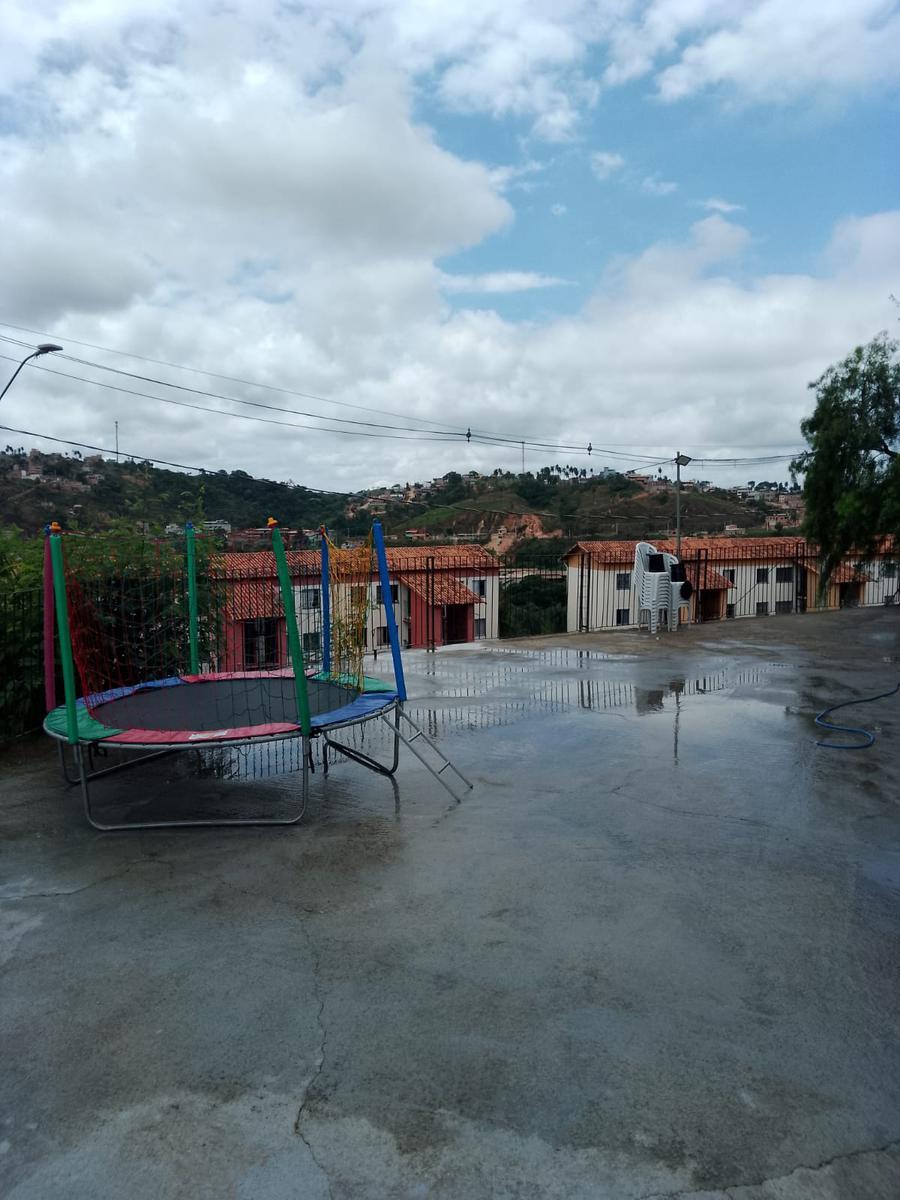 Apartamento, Jardim Vitória, 2 Quartos, 1 Vaga