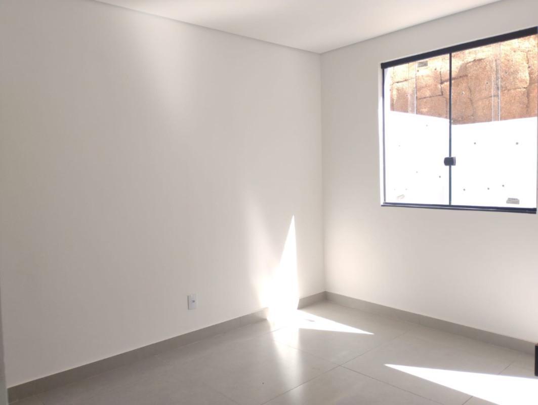 Casa, Manacás, 3 Quartos, 2 Vagas, 1 Suíte