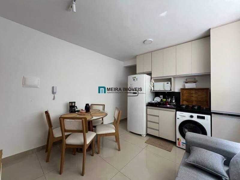 Apartamento, Sagrada Família, 2 Quartos, 1 Vaga