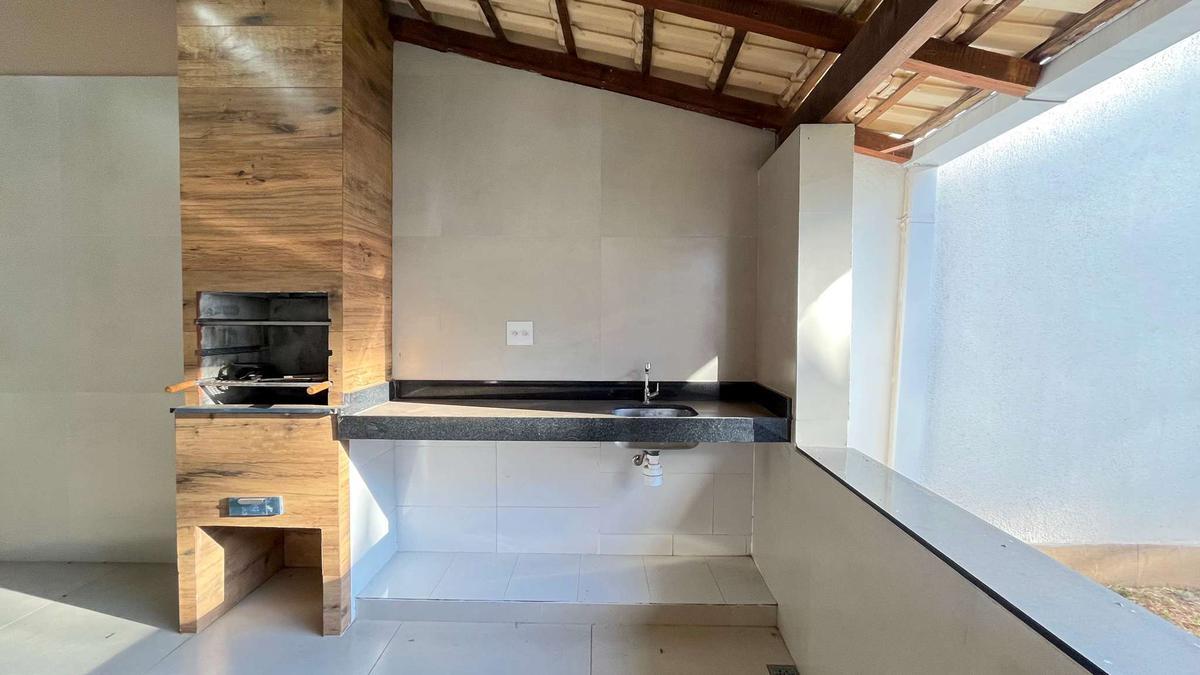 Casa, Estoril, 3 Quartos, 6 Vagas, 1 Suíte