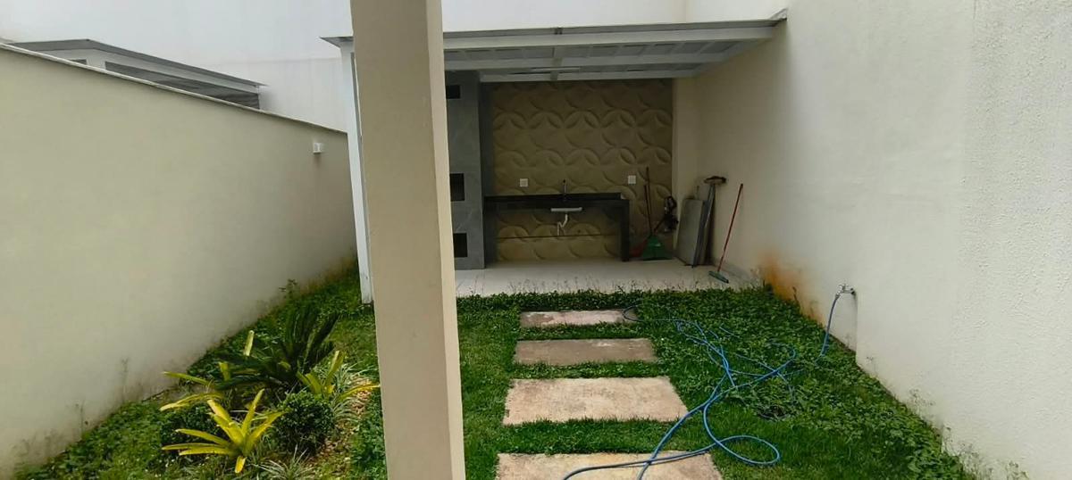 Casa, Nova Floresta, 4 Quartos, 3 Vagas, 2 Suítes