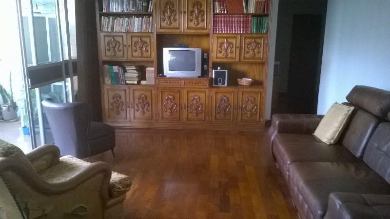 Cobertura, Funcionários, 5 Quartos, 3 Vagas, 1 Suíte