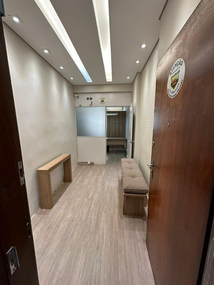 Sala, Centro