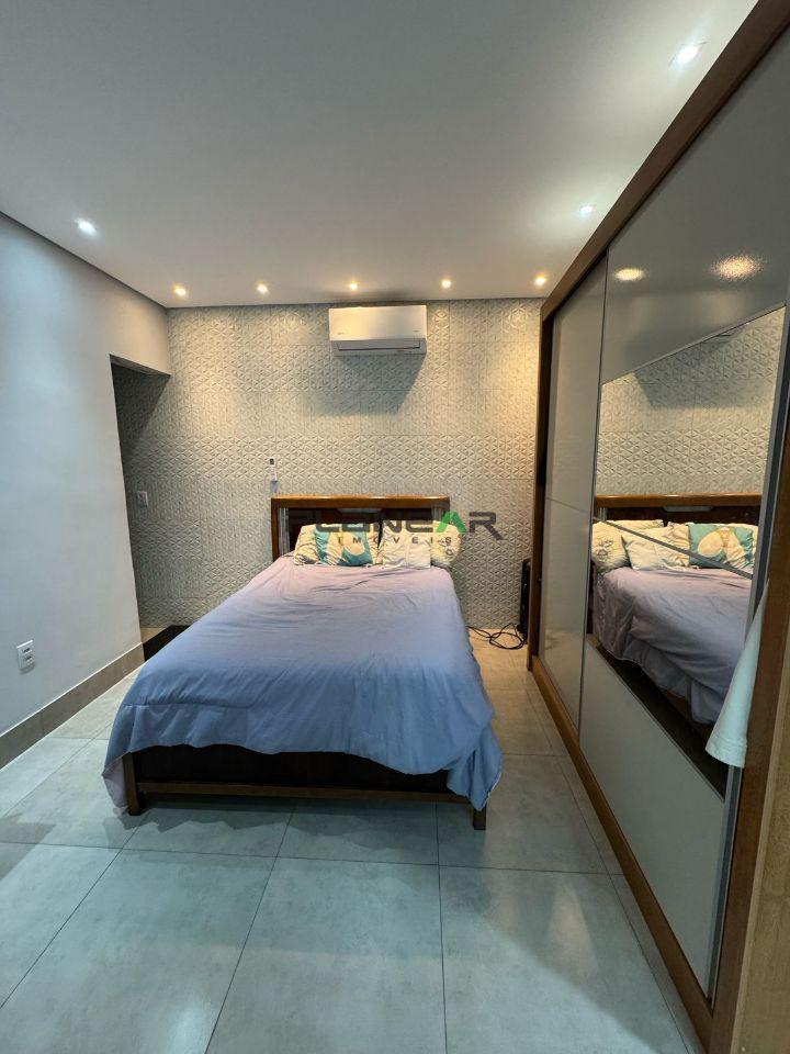 Casa, Centro, 4 Quartos, 4 Vagas, 2 Suítes