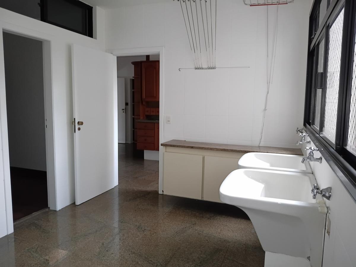 Apartamento, Funcionários, 4 Quartos, 4 Vagas, 2 Suítes