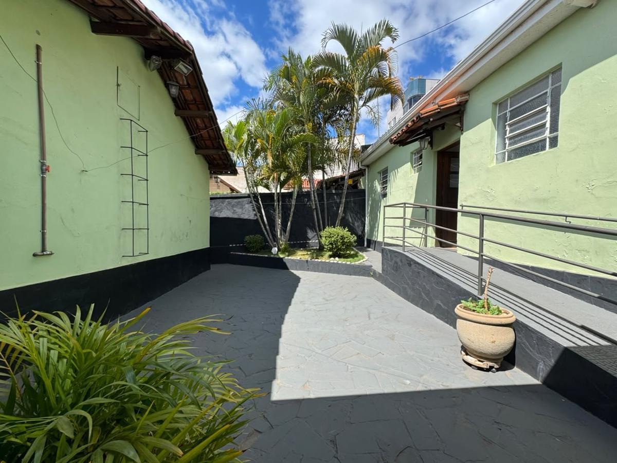 Casa, Santa Rosa, 3 Quartos, 3 Vagas, 1 Suíte