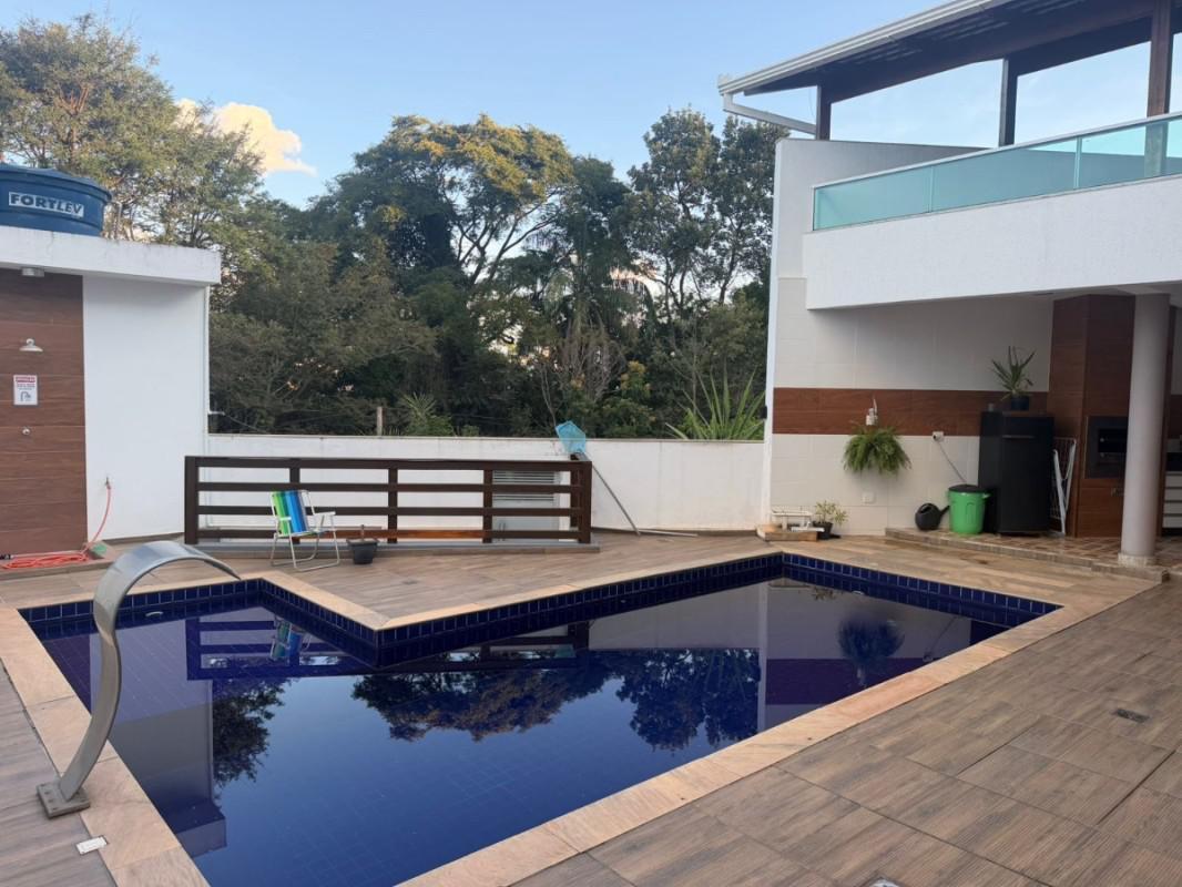Casa, Ponte Alta, 6 Quartos, 6 Vagas, 2 Suítes