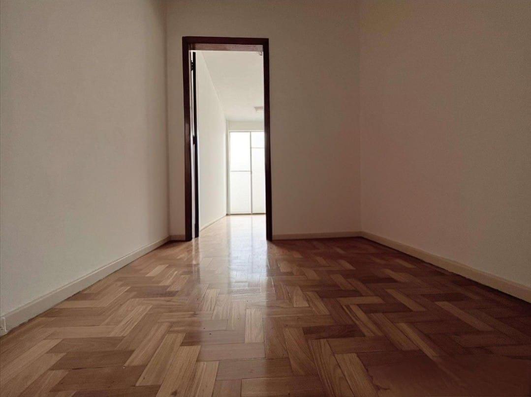 Sala, Centro, 0 Quarto, 0 Vaga