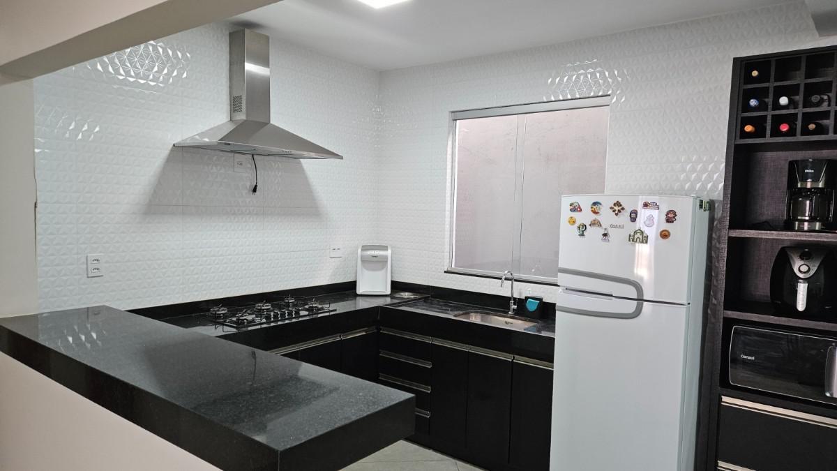Casa, Eldorado, 3 Quartos, 6 Vagas, 1 Suíte