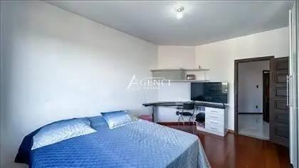 Casa, Camargos, 4 Quartos, 0 Vaga, 1 Suíte