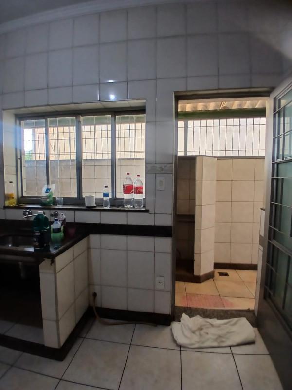 Casa, Carlos Prates, 3 Quartos, 2 Vagas, 1 Suíte