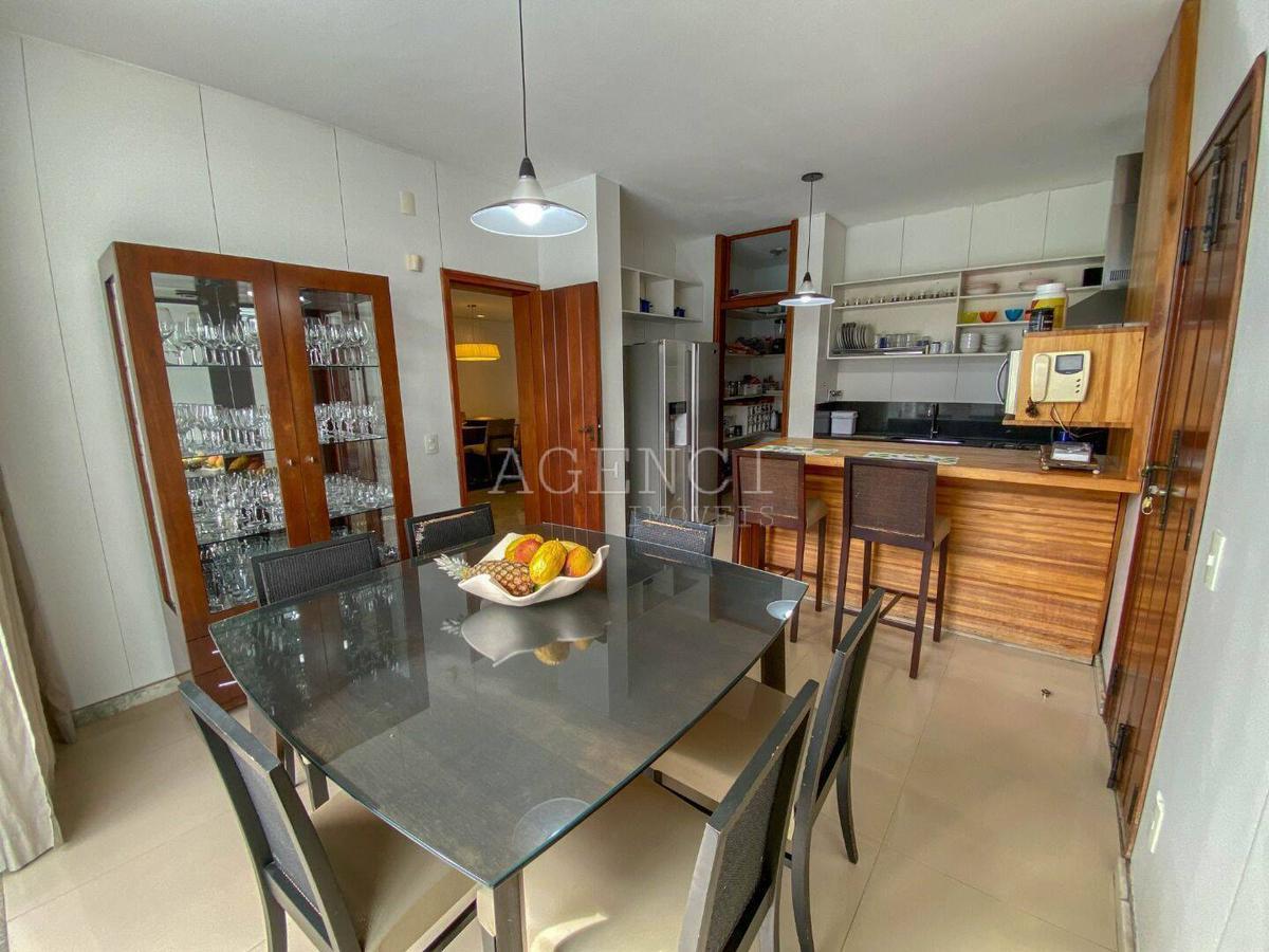 Casa, Bandeirantes (pampulha), 5 Quartos, 0 Vaga, 5 Suítes