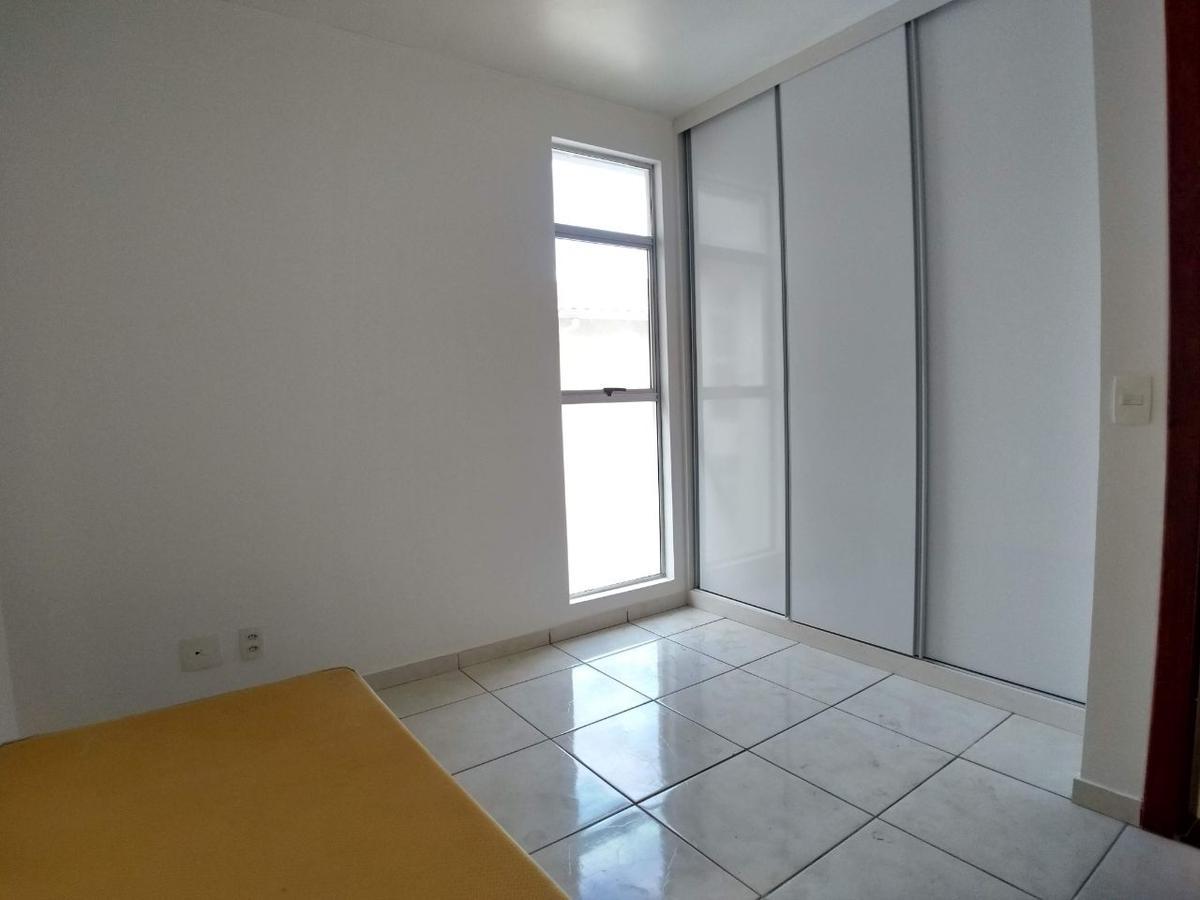 Casa, Cabral, 2 Quartos, 1 Vaga
