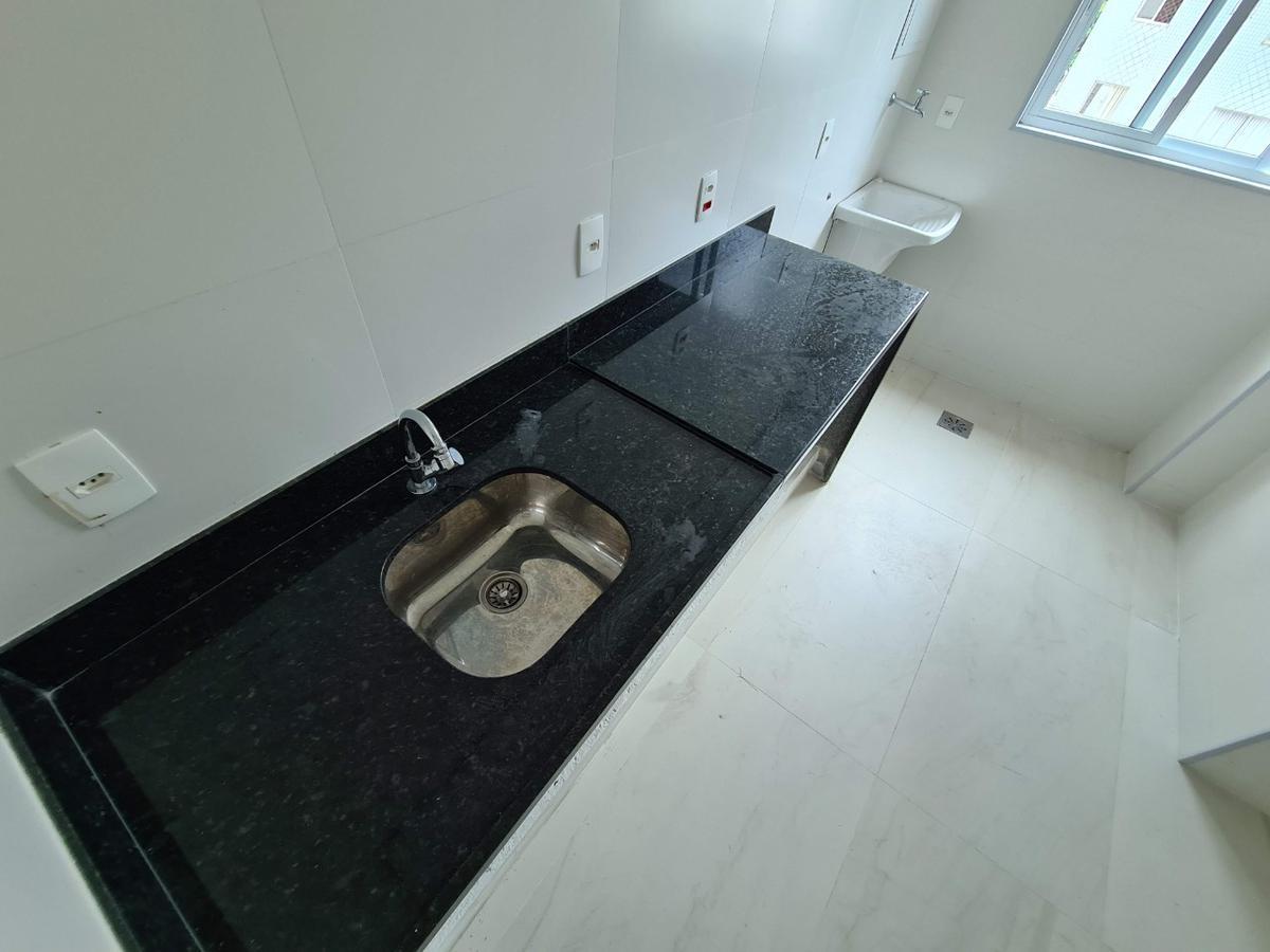 Apartamento, Sagrada Família, 3 Quartos, 2 Vagas, 1 Suíte