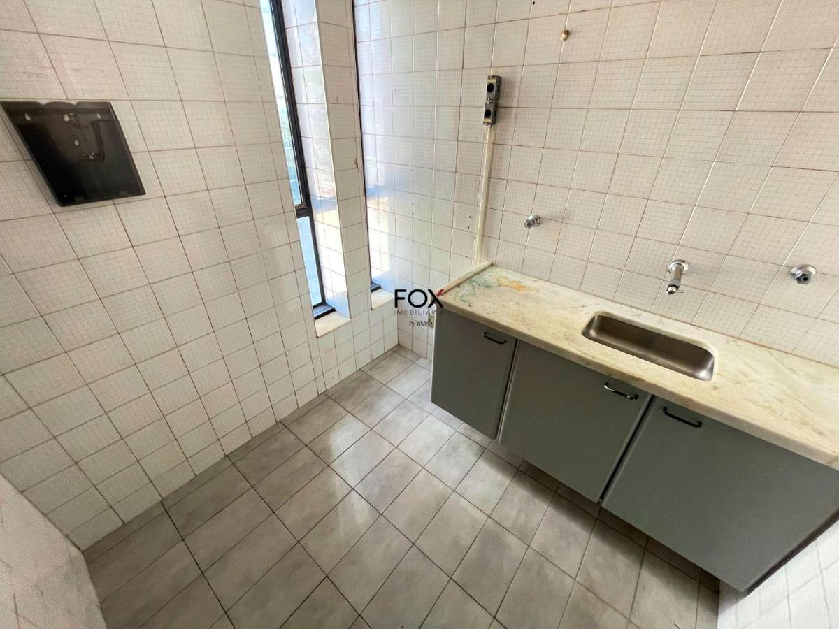 Andar, Estoril, 0 Quarto, 2 Vagas