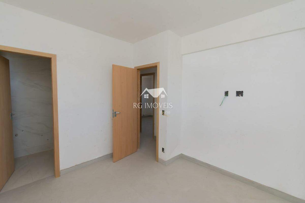 Apartamento, Barreiro, 3 Quartos, 2 Vagas, 1 Suíte
