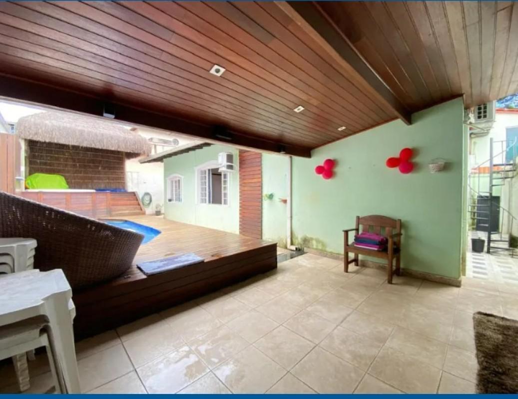 Casa, Planalto, 4 Quartos, 5 Vagas, 2 Suítes