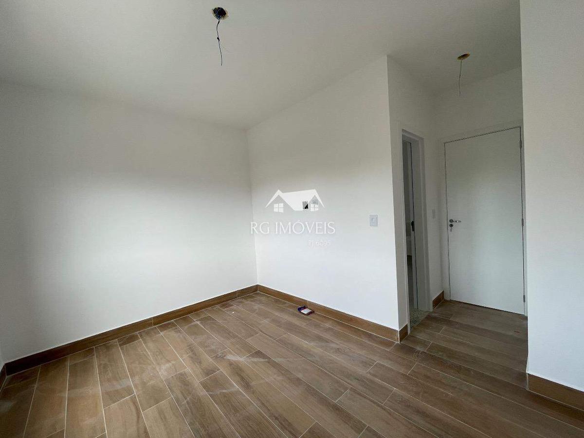 Apartamento, Barreiro, 3 Quartos, 2 Vagas, 1 Suíte