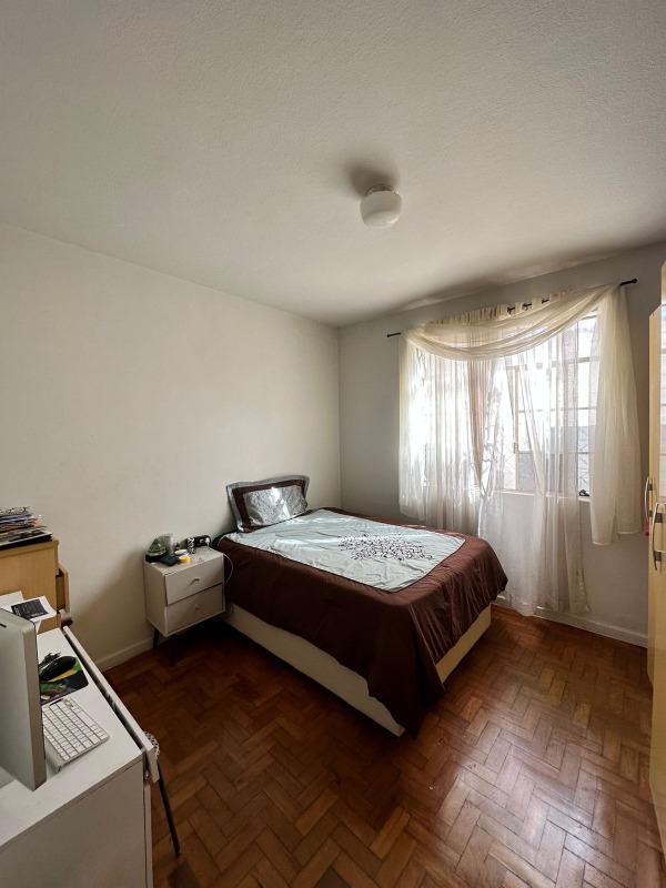 Casa, Sagrada Família, 3 Quartos, 2 Vagas, 1 Suíte