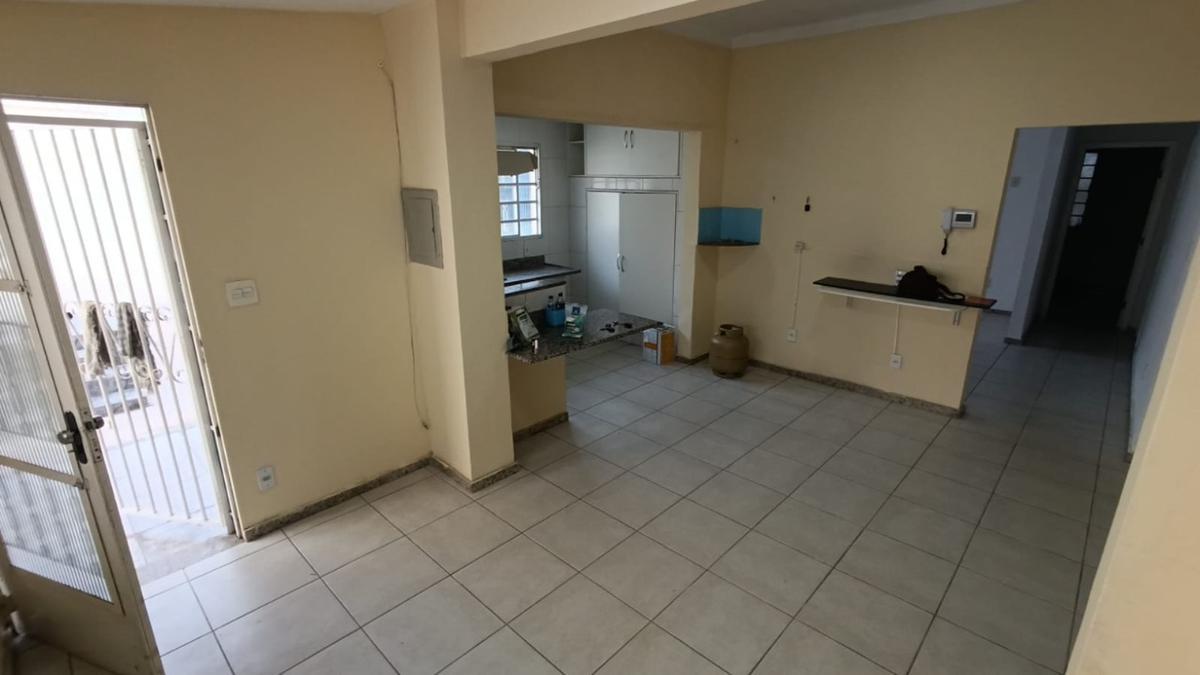 Casa, Carlos Prates, 3 Quartos, 4 Vagas, 1 Suíte