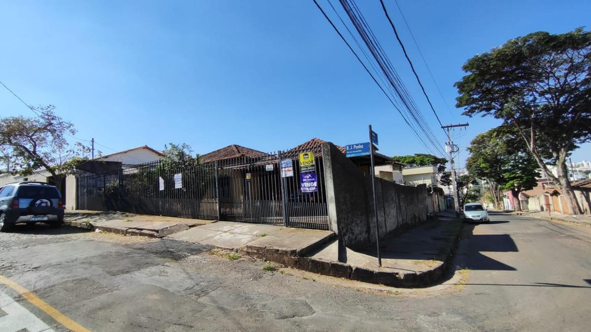 Casa, Santa Terezinha, 5 Quartos, 2 Vagas, 1 Suíte
