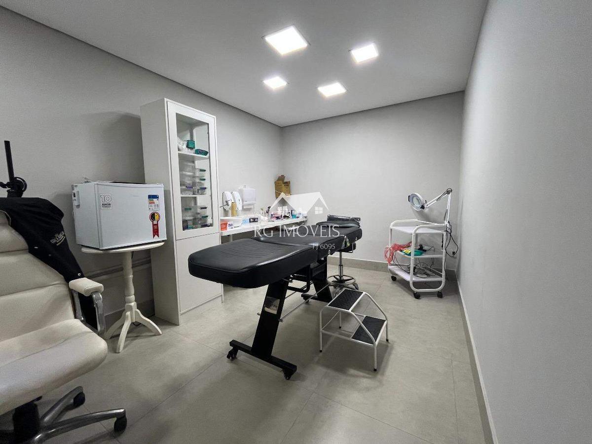 Casa, Teixeira Dias, 3 Quartos, 4 Vagas, 2 Suítes