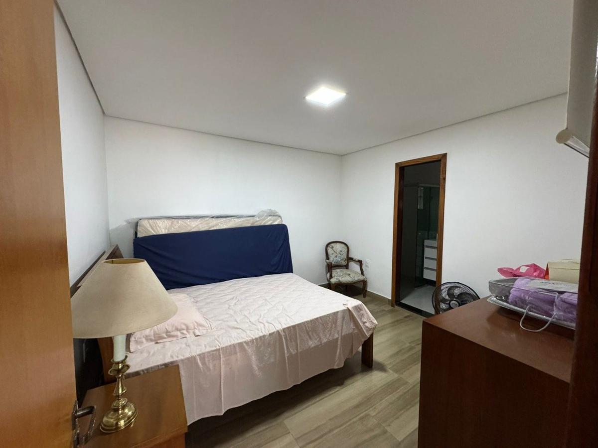 Casa, Floresta, 5 Quartos, 2 Vagas, 2 Suítes