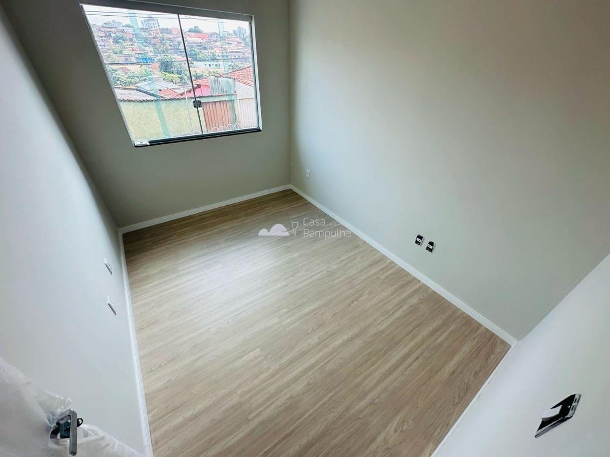 Casa, Candelária, 3 Quartos, 2 Vagas, 1 Suíte