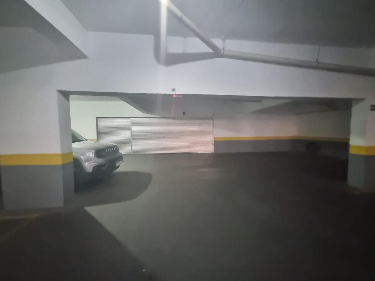 Andar, Santa Efigênia, 0 Quarto, 3 Vagas