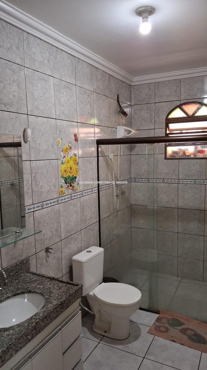 Casa, Industrial, 3 Quartos, 6 Vagas, 1 Suíte