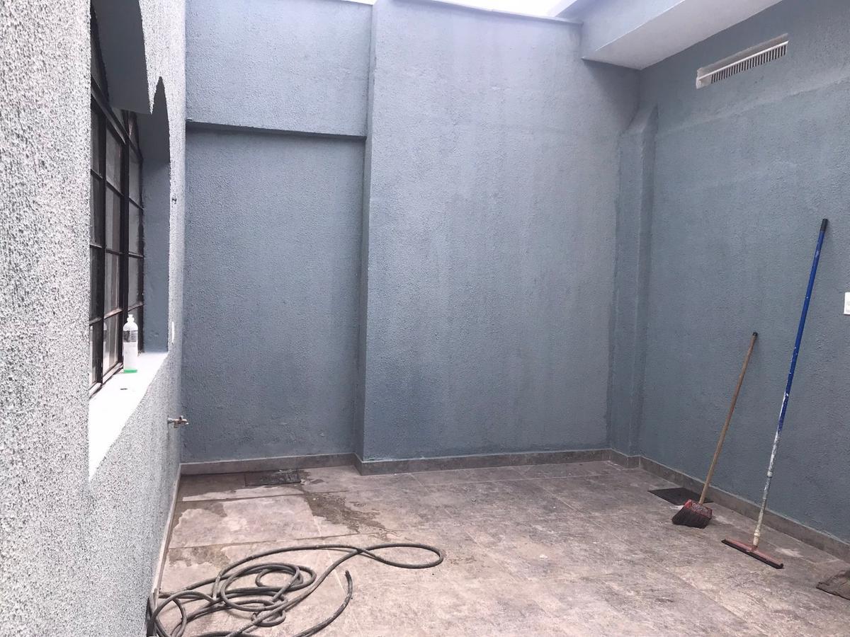 Casa Comercial, Santa Cruz, 2 Quartos, 0 Vaga, 1 Suíte