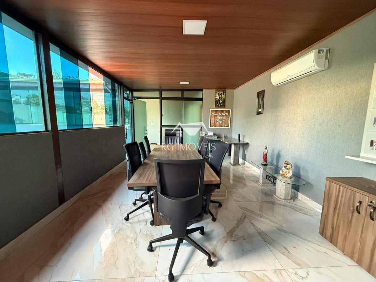 Galpão, Jatobá (barreiro), 0 Quarto, 40 Vagas