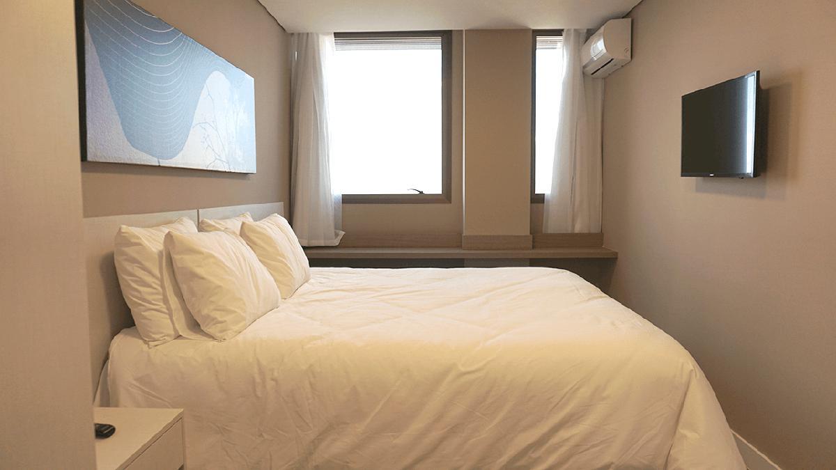 Apartamento, Estoril, 0 Quarto, 0 Vaga, 1 Suíte