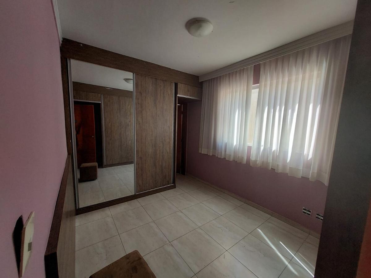 Cobertura, Santa Terezinha, 4 Quartos, 1 Vaga, 2 Suítes