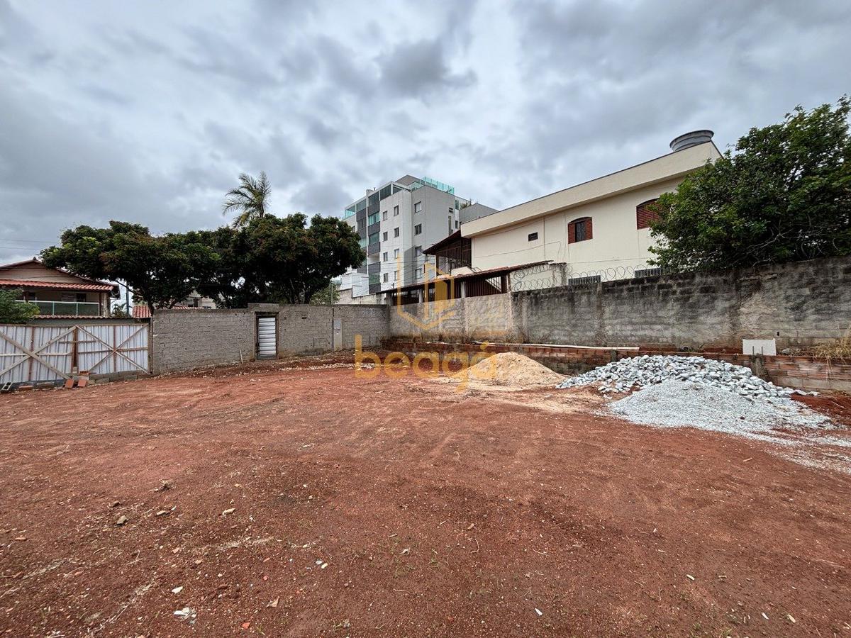 Lote, Serrano, 0 Quarto, 0 Vaga