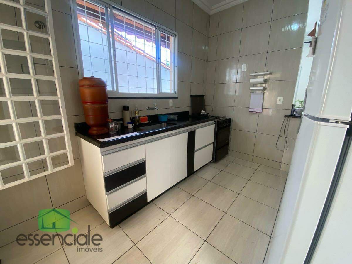 Casa, Jardim Riacho das Pedras, 3 Quartos, 4 Vagas, 1 Suíte