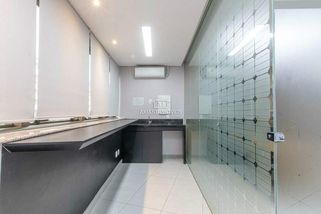 Sala, Vila da Serra, 0 Quarto, 7 Vagas