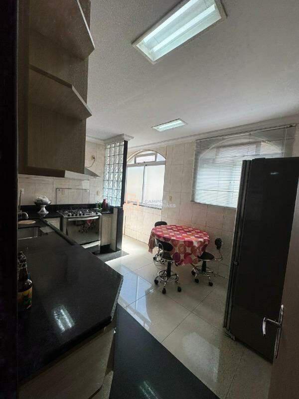 Apartamento, Barreiro, 3 Quartos, 2 Vagas, 1 Suíte