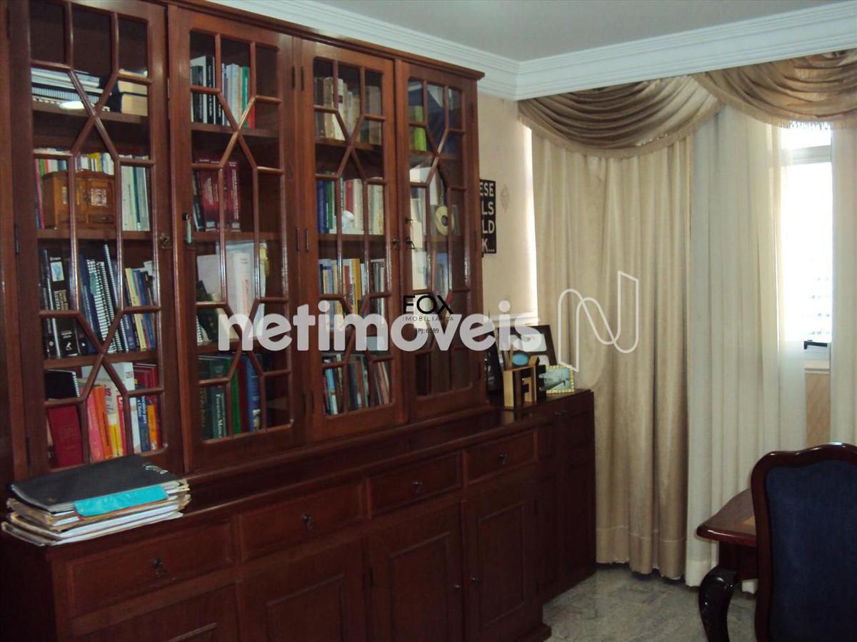 Sala, Barro Preto, 0 Quarto, 2 Vagas