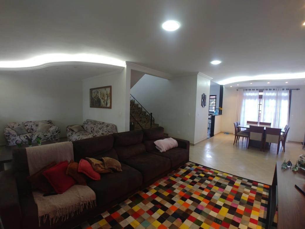 Casa, Jardim Riacho das Pedras, 3 Quartos, 8 Vagas, 1 Suíte