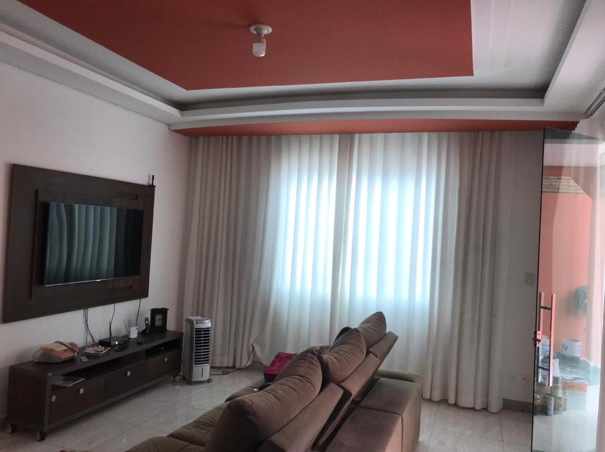 Casa, Jequitibá, 3 Quartos, 4 Vagas, 1 Suíte