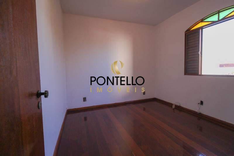 Casa, Jardim Atlântico, 4 Quartos, 4 Vagas, 1 Suíte