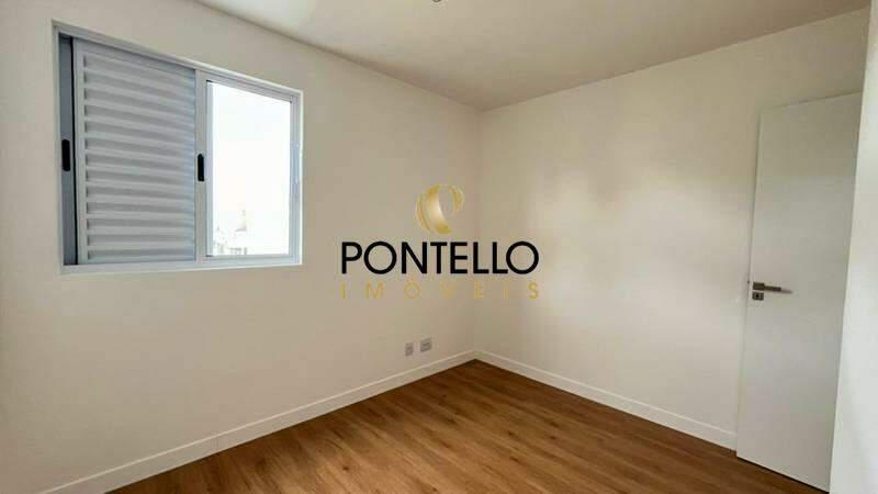 Apartamento, Sagrada Família, 3 Quartos, 2 Vagas, 1 Suíte