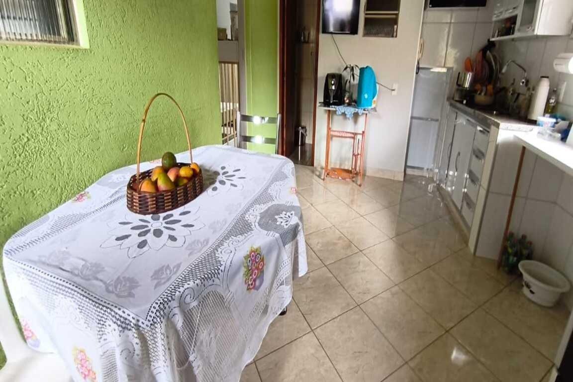 Casa, Ouro Minas, 2 Quartos, 8 Vagas