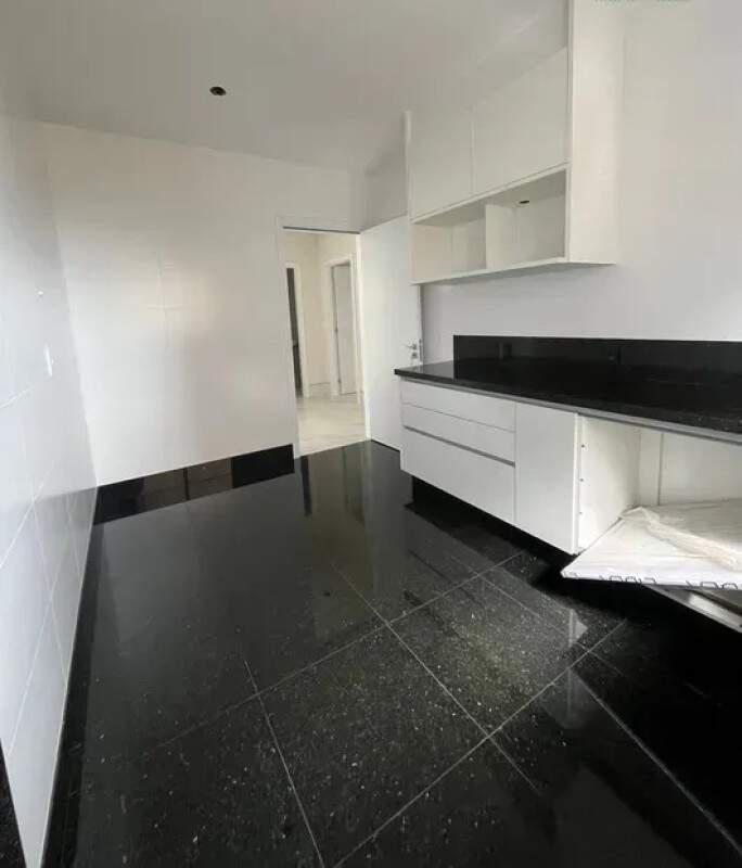 Apartamento, Serra, 4 Quartos, 4 Vagas, 2 Suítes