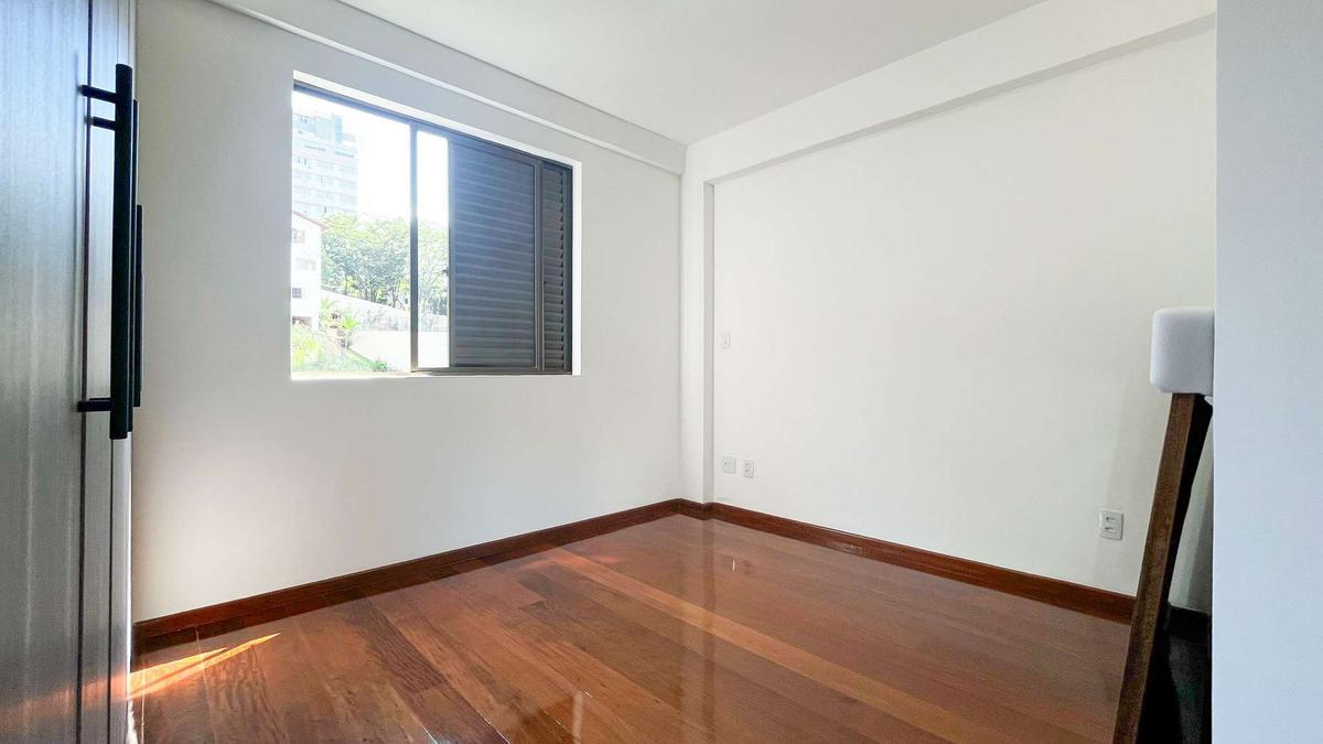 Apartamento, Luxemburgo, 4 Quartos, 3 Vagas, 1 Suíte