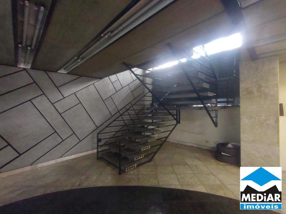 Andar, Savassi, 0 Quarto, 0 Vaga