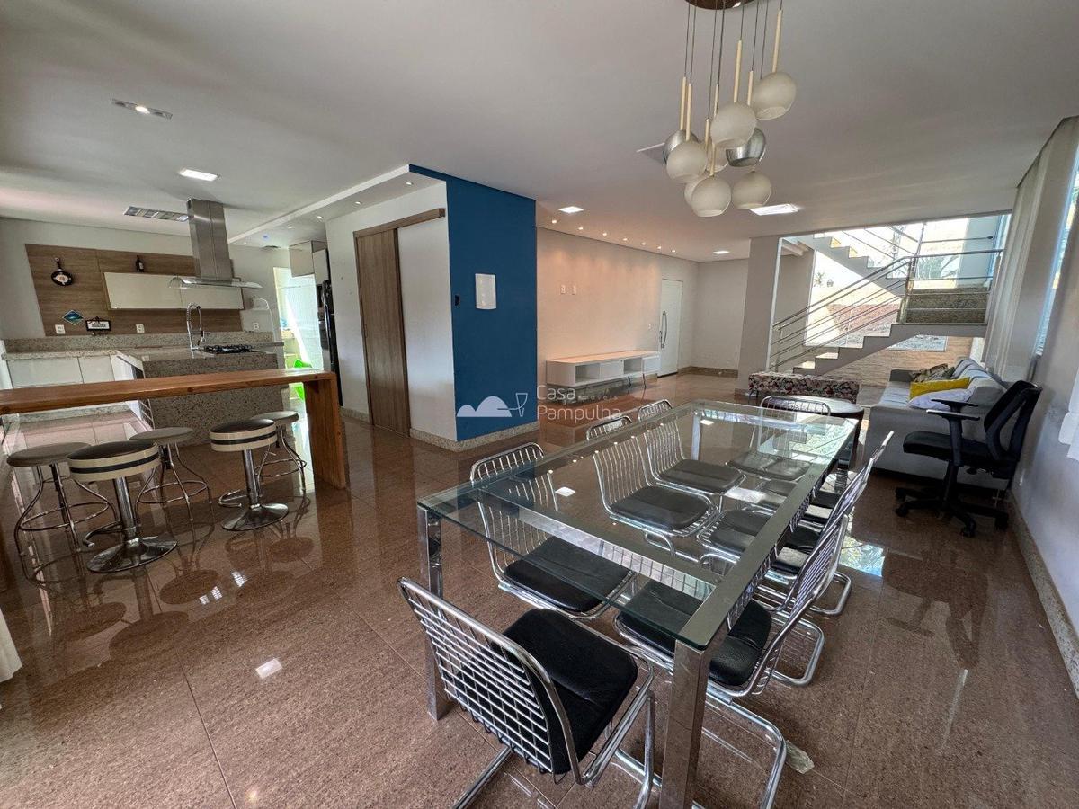 Casa, Condomínio Champagne, 4 Quartos, 0 Vaga, 1 Suíte