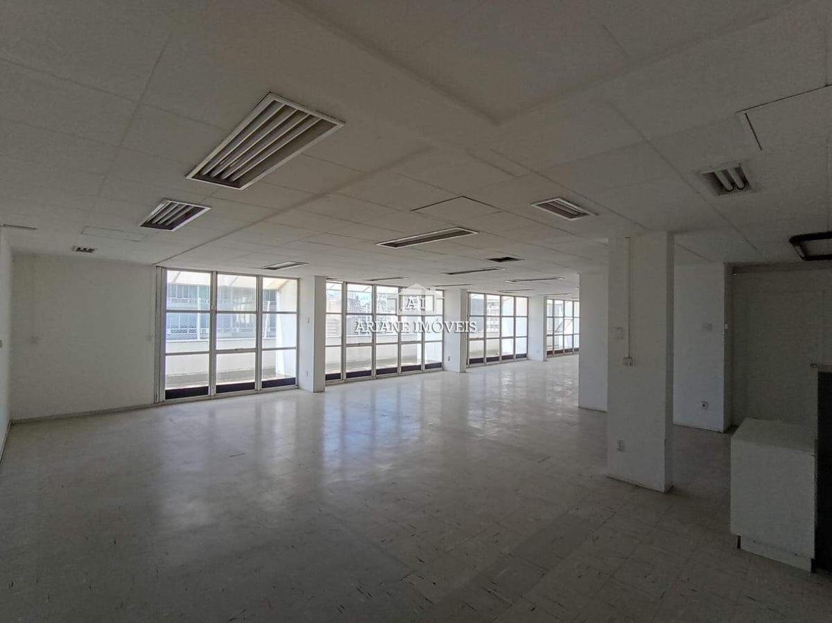 Andar, Centro, 0 Quarto, 3 Vagas