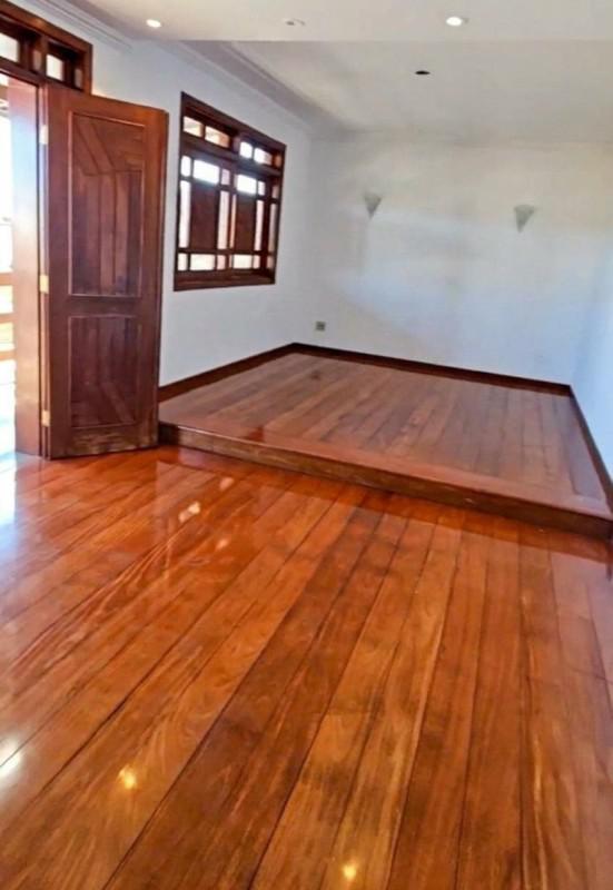 Casa, Serrano, 5 Quartos, 4 Vagas, 1 Suíte